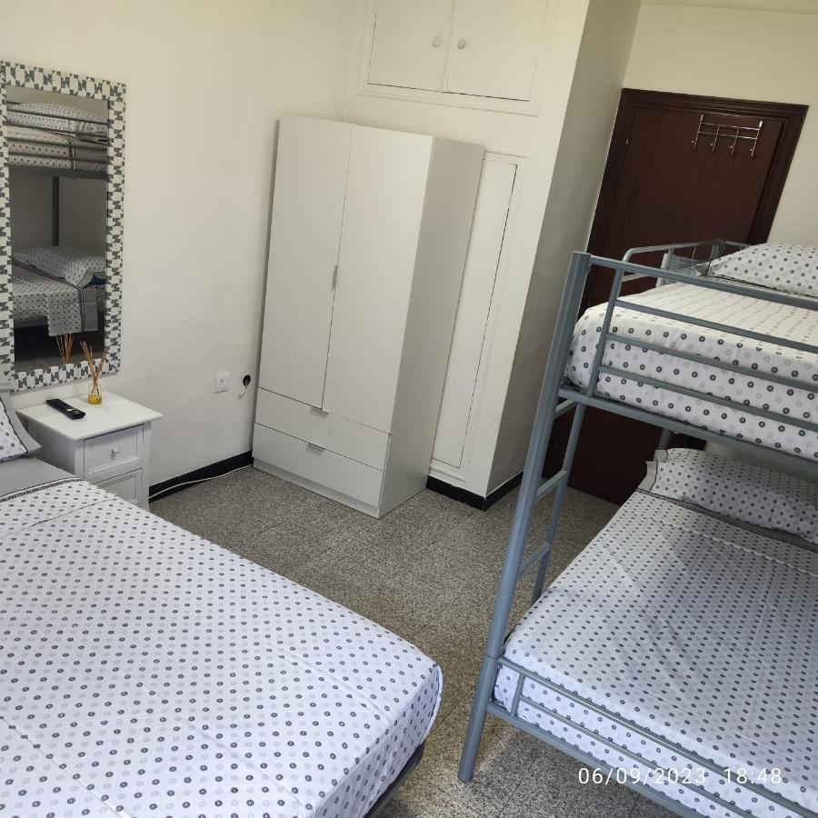 Apto Barcelona C R Apartment Santa Coloma de Gramenet Exterior photo