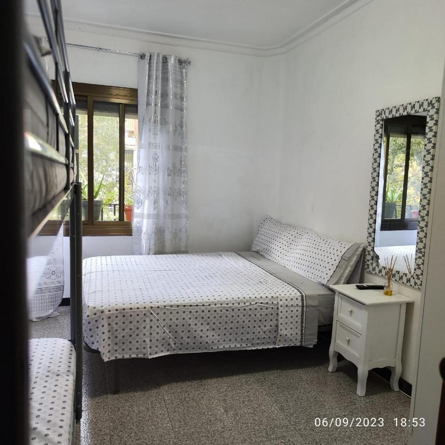 Apto Barcelona C R Apartment Santa Coloma de Gramenet Exterior photo